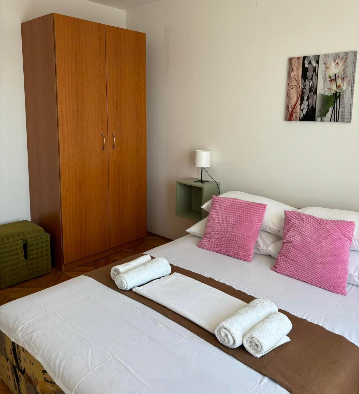Helen Apartments Crikvenica Eksteriør billede